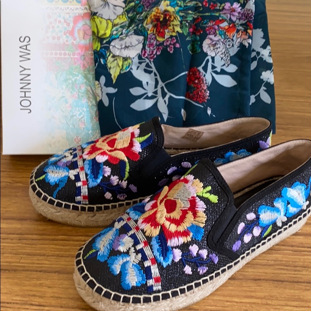 JOHNNY WAS Cooper Espadrille Sz 39 Sz 9
